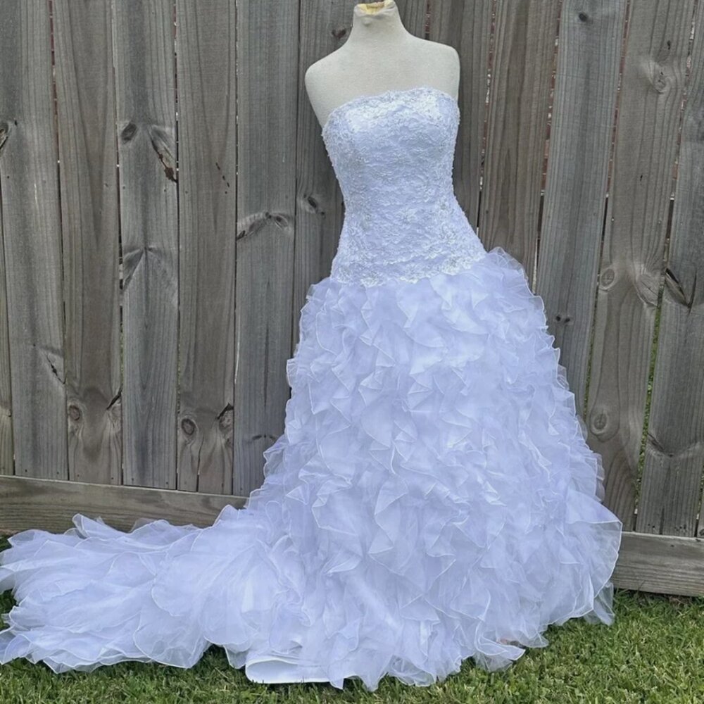 New Never Worn Monique Luo Wedding Dress